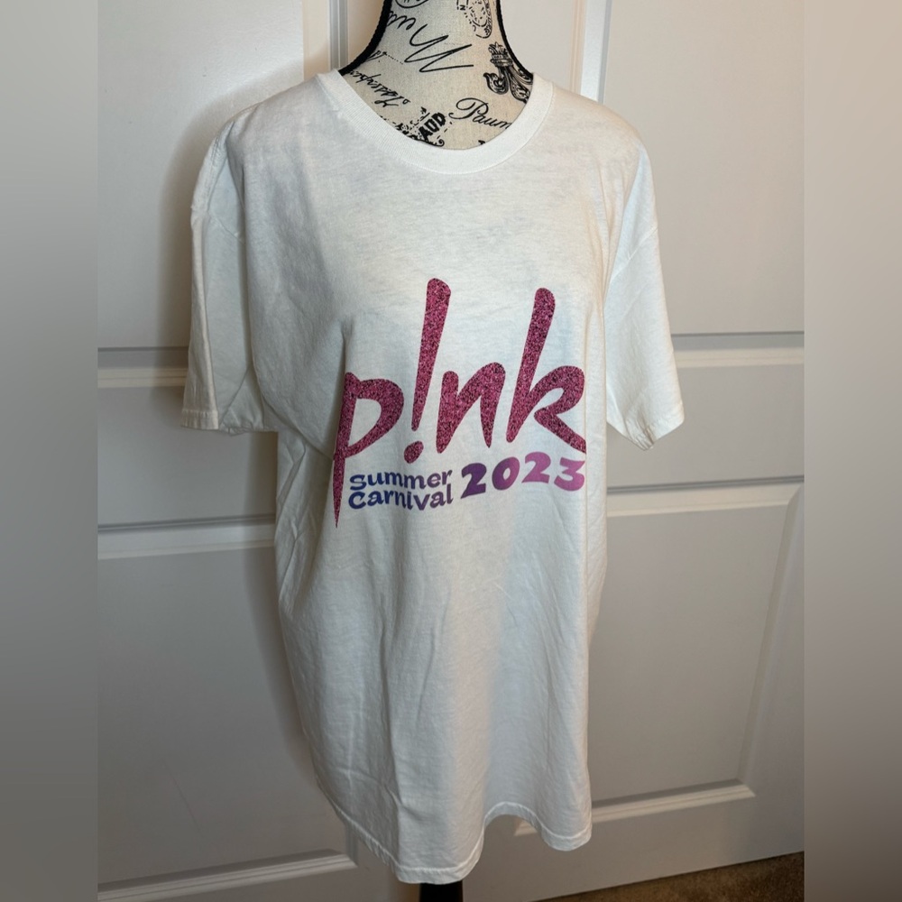 P!NK Summer Carnival 2023 Tour Shirt Pink Concert T-Shirt‎ Large Front Back